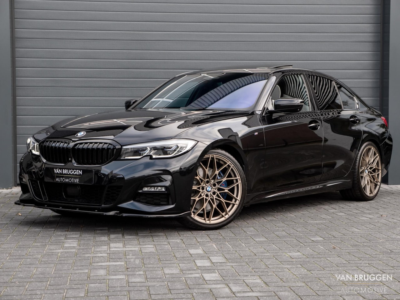 BMW 3-serie - 330i High Executive Edition Pano Head-up 360 HK-Audio Laser - AutoWereld.nl