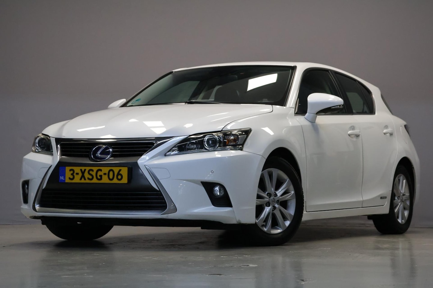 Lexus CT 200h - Business Line |Camera|Navi|Navi - AutoWereld.nl