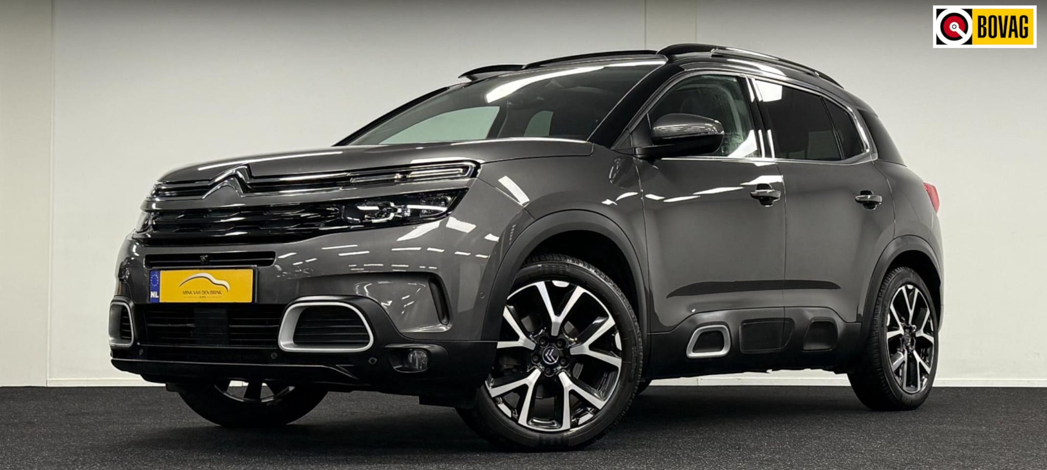 Citroën C5 Aircross - 1.6 PureTech Shine*180PK*Panodak*Navi*Carplay*Camera - AutoWereld.nl
