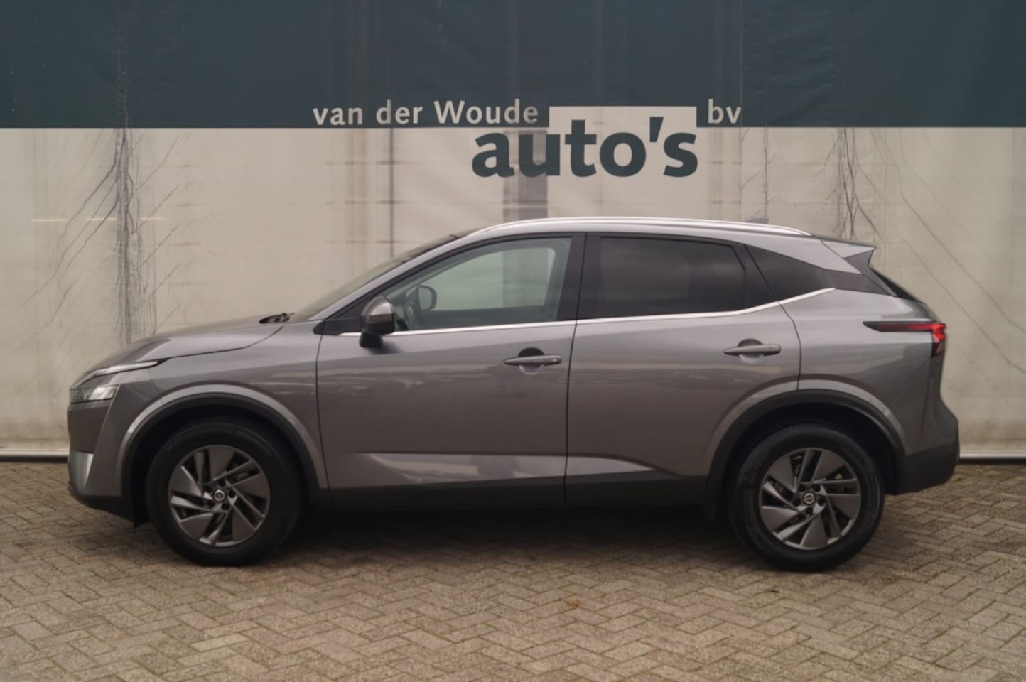 Nissan Qashqai - 1.3 140pk MHEV Acenta -PANO-TREKHAAK-ECC-CARPLAY- - AutoWereld.nl