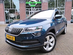 Skoda Karoq - 1.5 TSI DSG ACT Business Edition Plus Wegklapbare trekhaak - Stoel+Stuur+Voorruitverwarmin