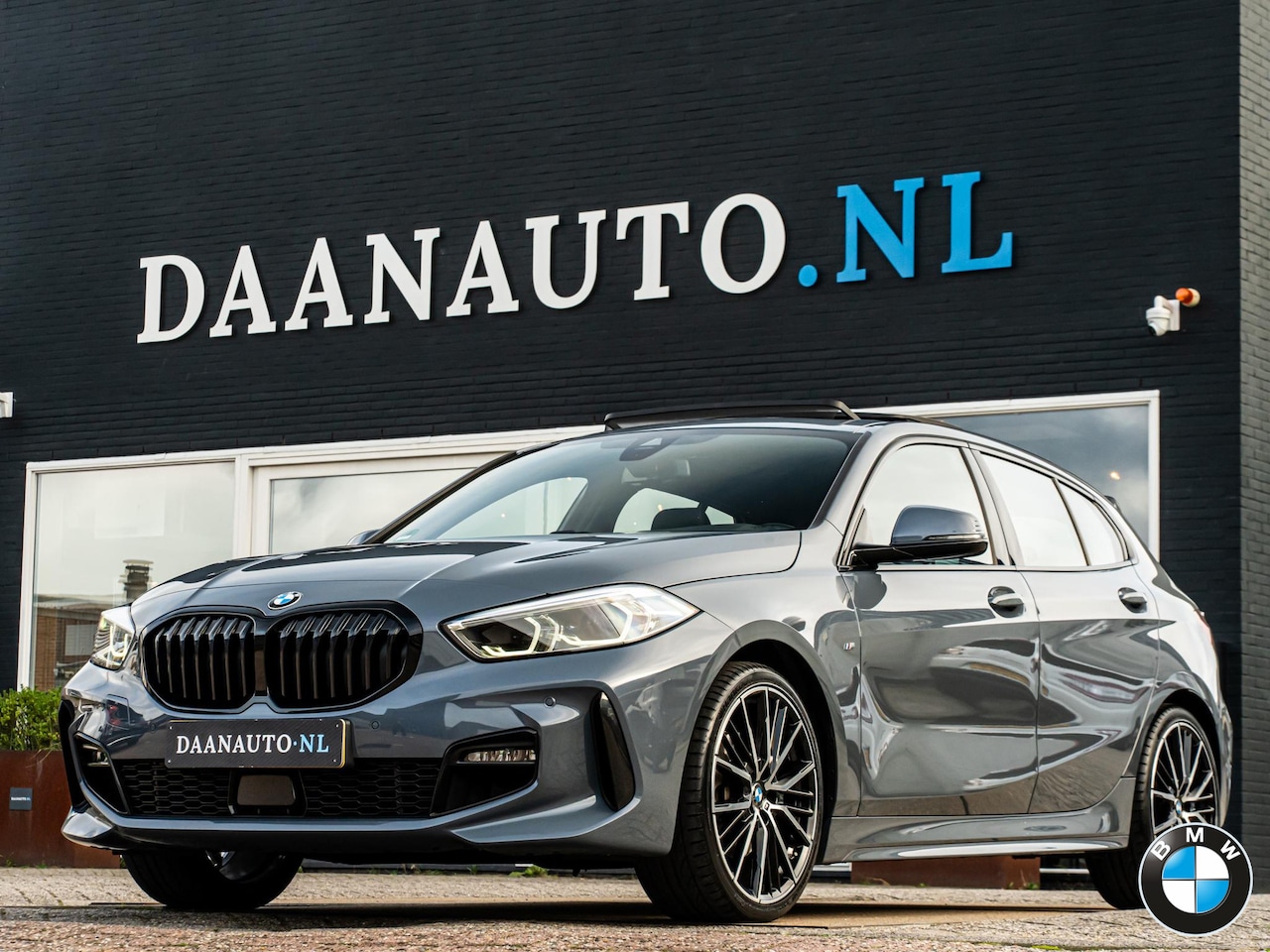BMW 1-serie - 118i High Executive M Sport Pano 19" Individual - AutoWereld.nl