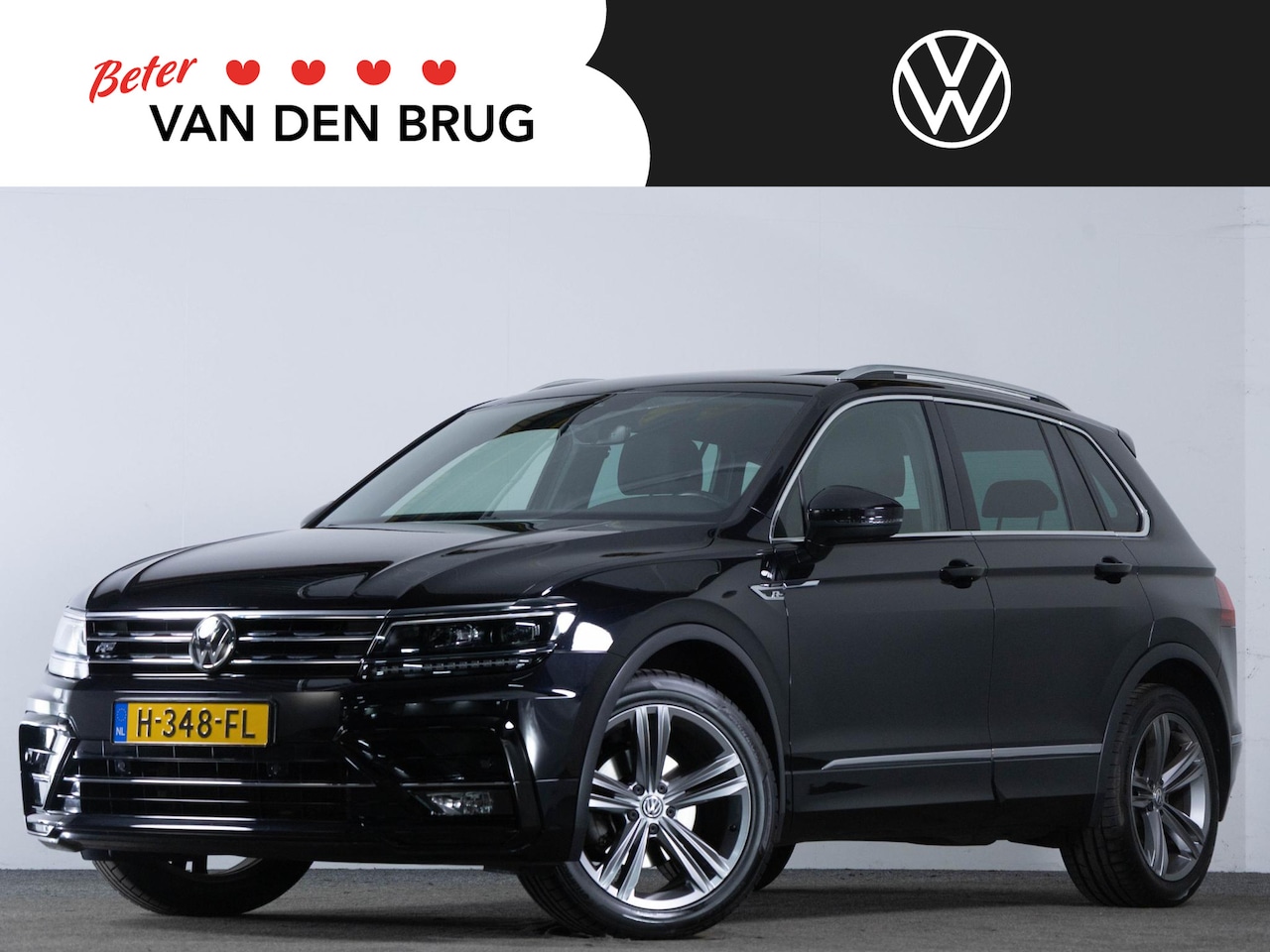 Volkswagen Tiguan - R-Line 1.5 TSI 130 PK | LED Plus | Panoramdak | Trekhaak | Stoelverwarming | - AutoWereld.nl