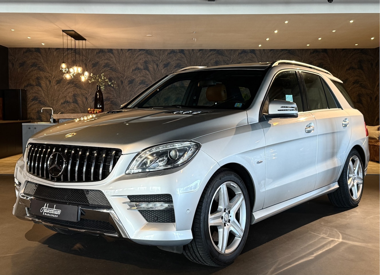 Mercedes-Benz M-klasse - 350 V6 AMG I Designo I Luchtvering - AutoWereld.nl