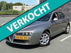 Alfa Romeo 159 - 1.8 mpi Business // CLIMATE // MULTIMEDIA // RIJD SCHAKELT GOED