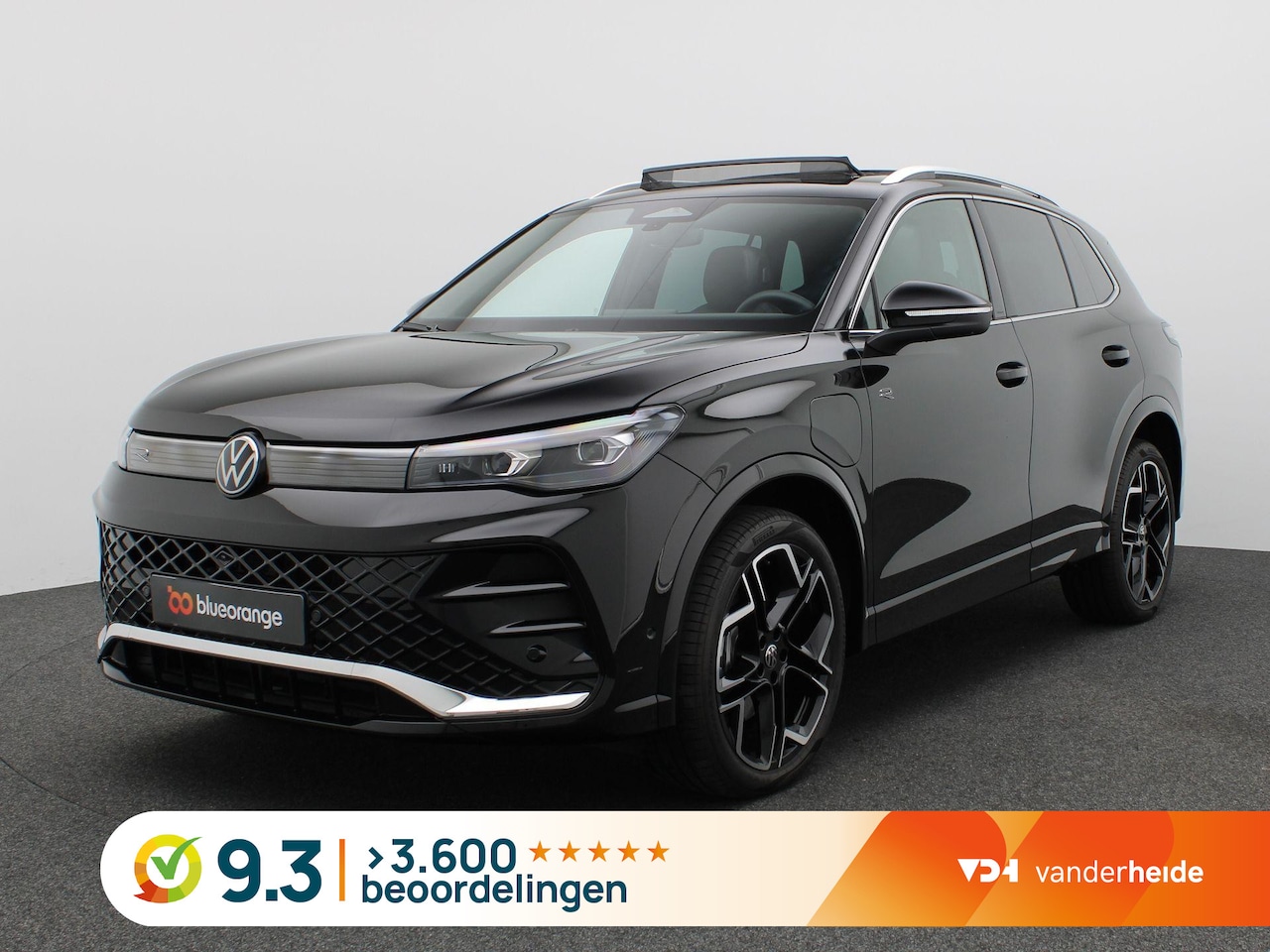 Volkswagen Tiguan - 1.5 eHybrid R-Line Edition 272PK DSG Trekhaak, Lederen bekleding, Massage, Ventilatiestoel - AutoWereld.nl