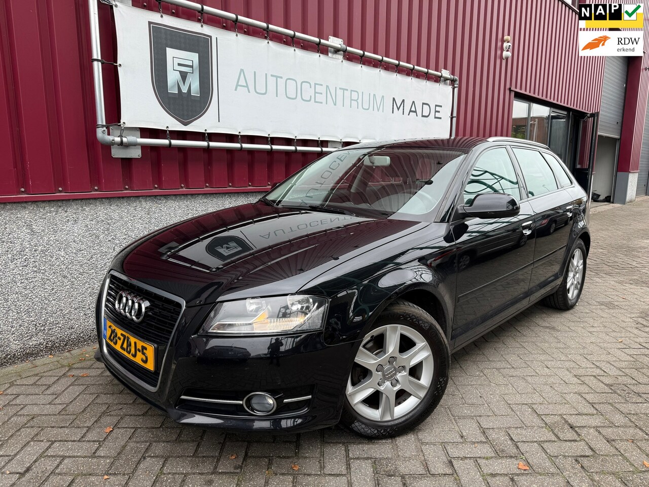 Audi A3 Sportback - 1.2 TFSI Attraction Pro Line Business 1.2 TFSI Attraction Pro Line Business - AutoWereld.nl