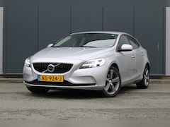 Volvo V40 - 2.0 T3 Nordic+, Facelift, Leren bekleding, Standkachel, 17 inch LM, Cruise Control, Parkee