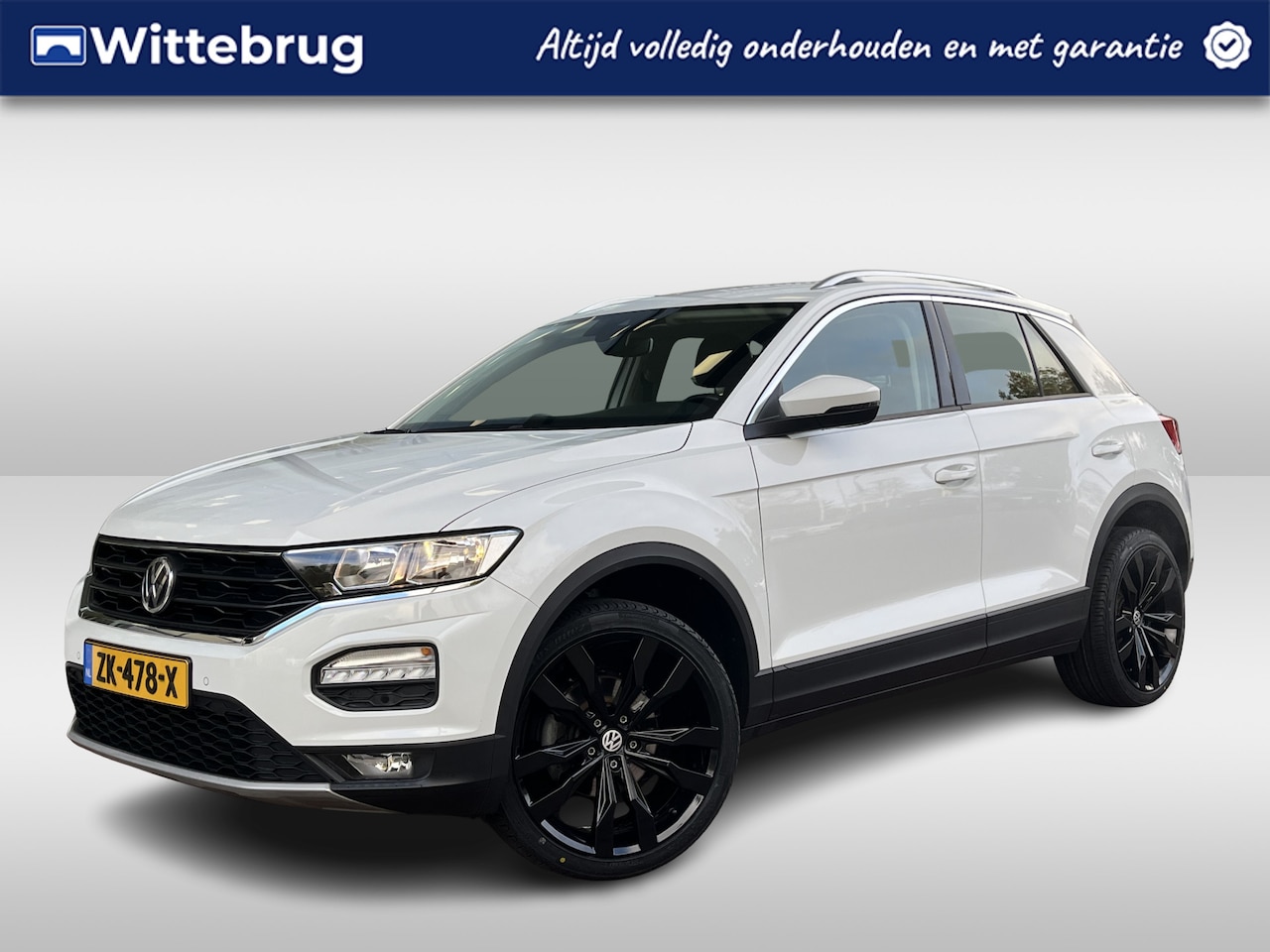 Volkswagen T-Roc - 1.5 TSI Style Business / 150PK / Elect. Achterklep / 18 Inch / Trekhaak / Navigatie / Appl - AutoWereld.nl