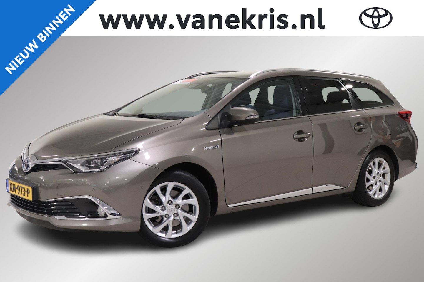 Toyota Auris Touring Sports - 1.8 Hybrid Lease Pro 1.8 Hybrid Lease pro, 1e eigenaar, Uniek interieur, Pano, Stoelverwarming, Navi, Keyless, - AutoWereld.nl