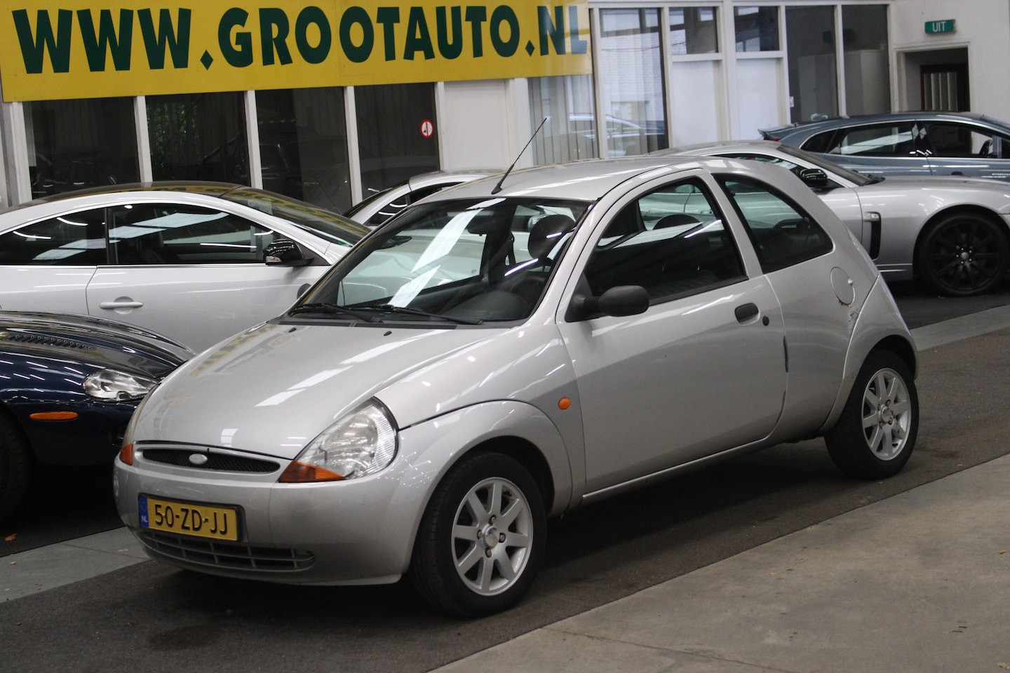 Ford Ka - 1.3 Cool & Sound Airco, Stuurbekrachtiging - AutoWereld.nl