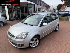 Ford Fiesta - 1.3-8V Futura XL airco 5drs zeer netjes