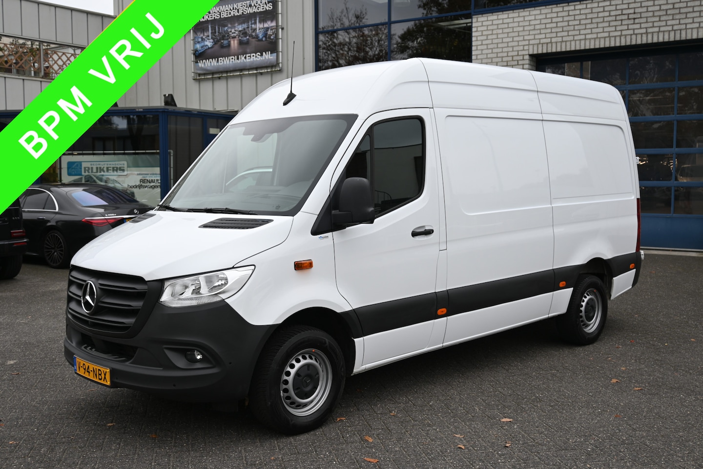 Mercedes-Benz Sprinter - 317 CDI L2H2 MBUX navigatie met 360 graden camera, Stoelverwarming, Etc. - AutoWereld.nl