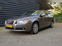 Volvo V70 - V70 2.0 D3 LIM. EDITION 11, 894 EURO