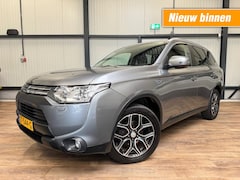Mitsubishi Outlander - 2.0 PHEV Executive Edition / 4WD / LEDER / NAVI / CAMERA