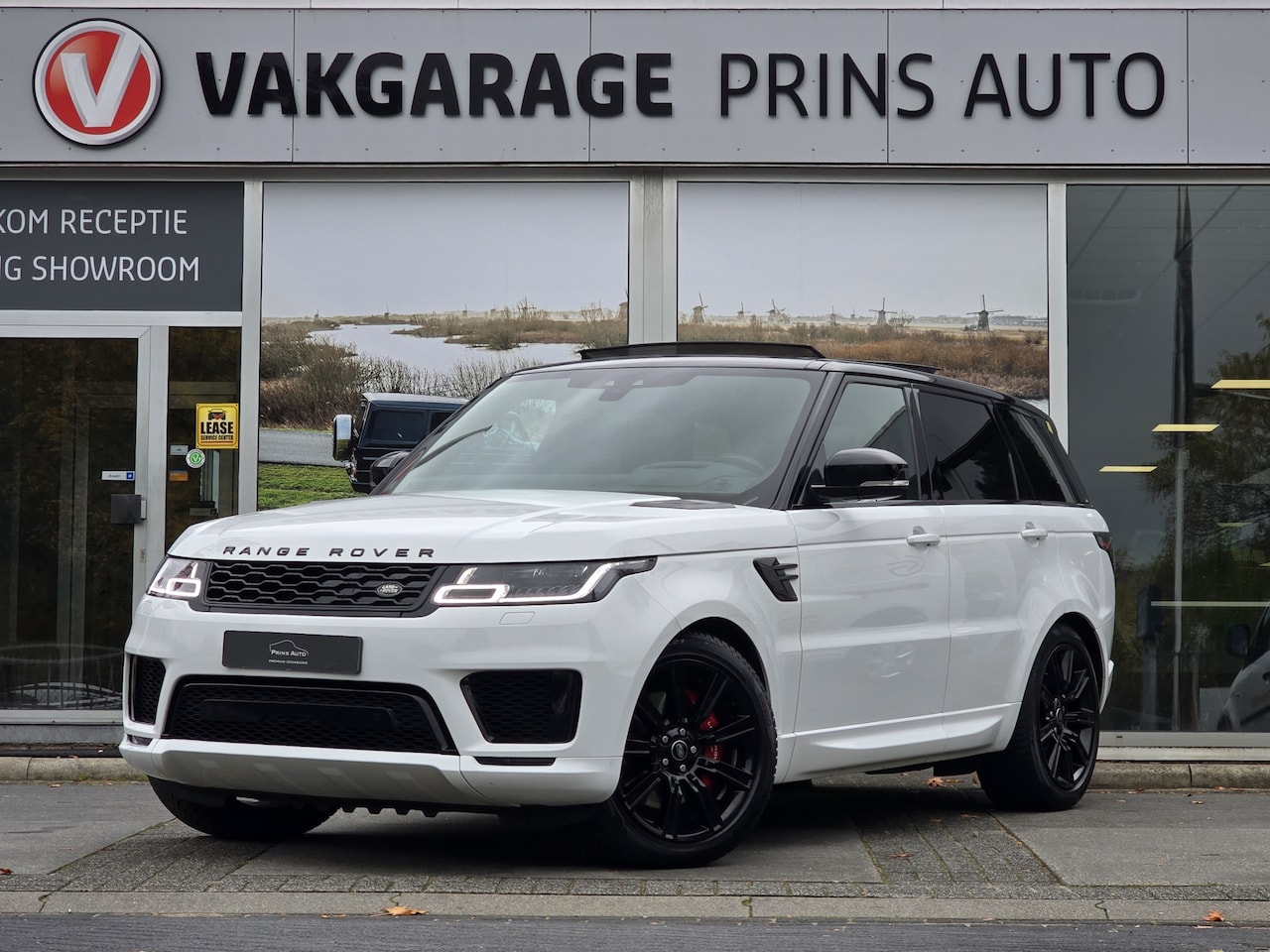 Land Rover Range Rover Sport - P400e HSE Dynamic Stealth |PANO|MERIDIAN|STUUR+STOELVERW.|CARPLAY| - AutoWereld.nl