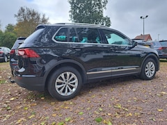 Volkswagen Tiguan - 1.5 TSI ACT 150 Pk Comfortl. Bs. Dsg-7 NAV. PDC