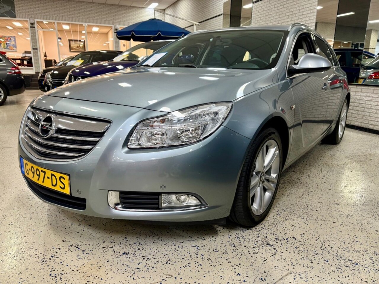 Opel Insignia - 2.0 CDTI CLIMAT / CRUISE / TREKHAAK / 2X PDC - AutoWereld.nl