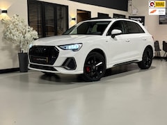 Audi Q3 - 35 TFSI S-Line |Sfeerverlichting| Keyless|CarPlay|Nav|Xenon|Virtual |Stoelverwarming|