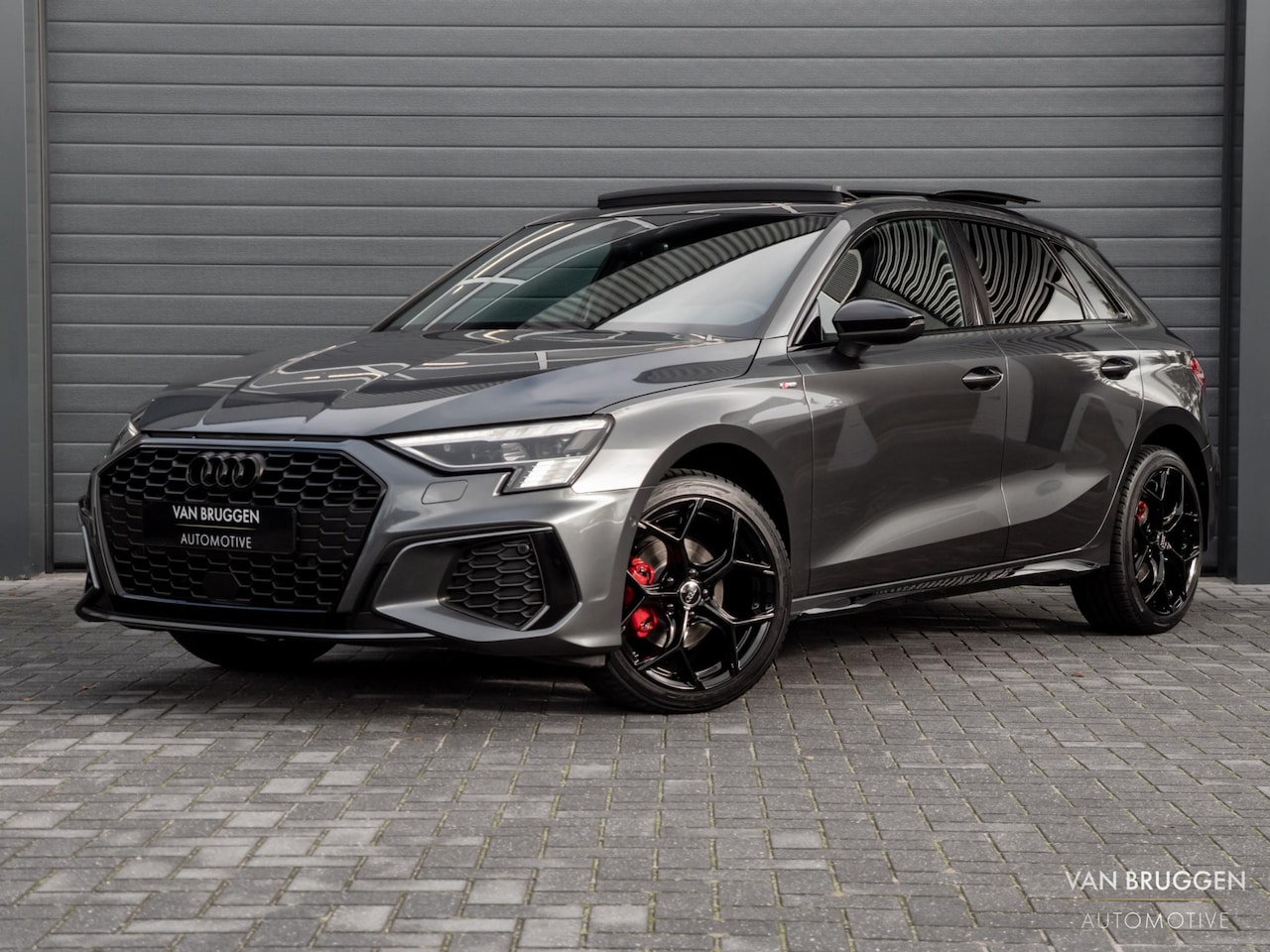 Audi A3 Sportback - 30 TFSI S-Line Pano RS-Stoelen Sfeer Standkachel - AutoWereld.nl