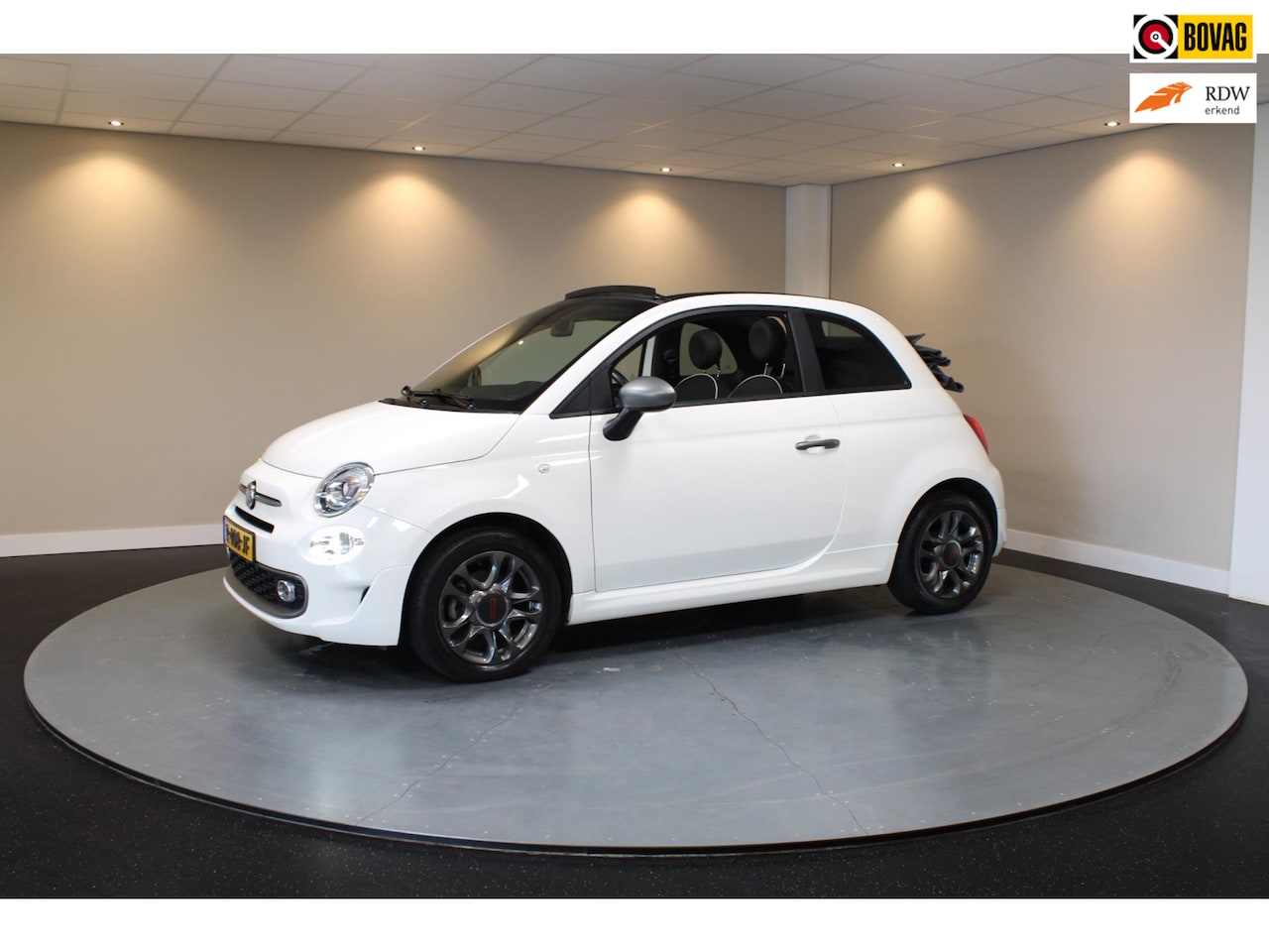 Fiat 500 C - 1.0 Hybrid Sport *Carplay* 39.000Km! 500s|Cruise|PDC - AutoWereld.nl