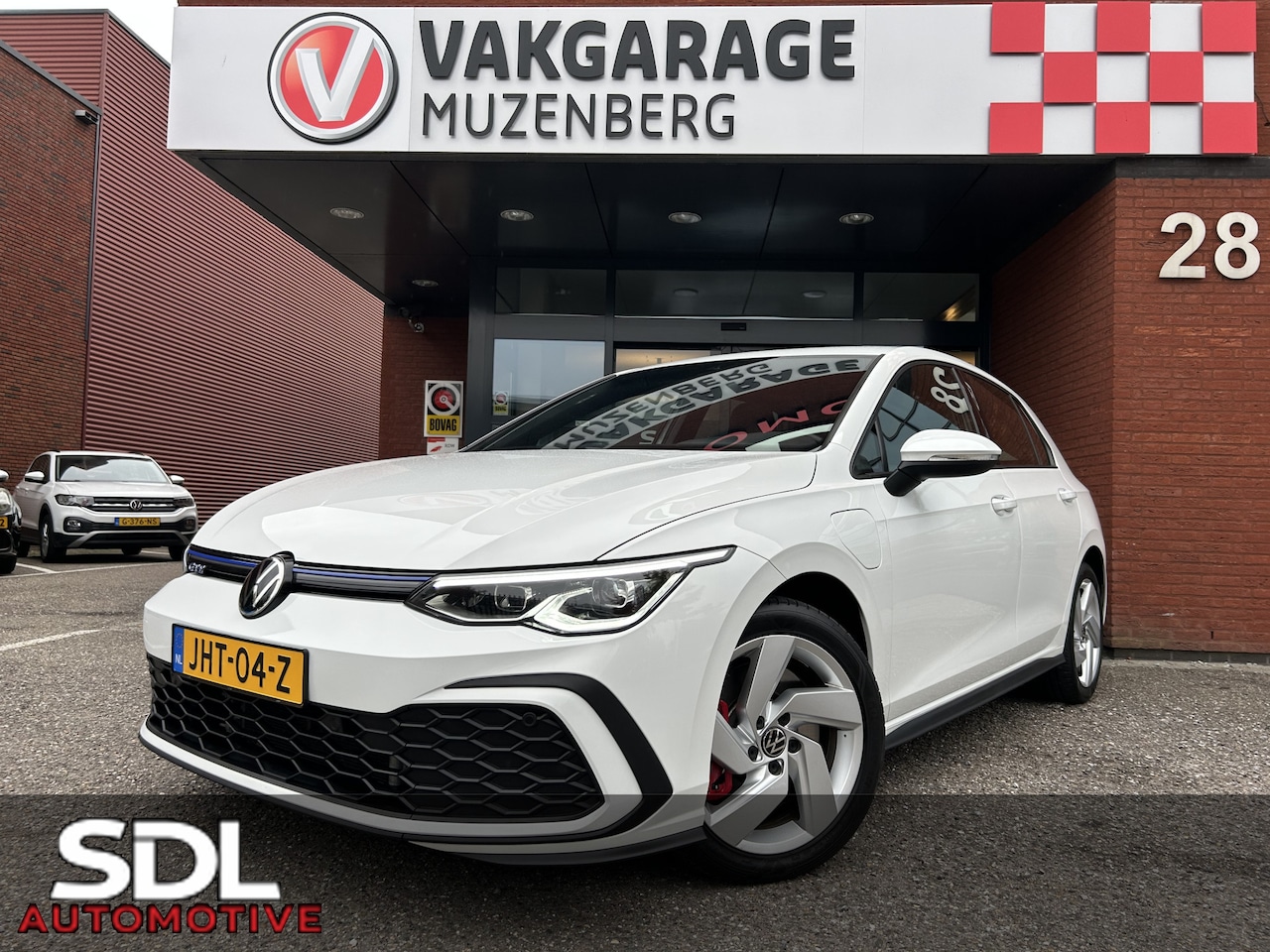 Volkswagen Golf - 1.4 eHybrid GTE // VIRTUAL COCKPIT // NAVI+CARPLAY // PDC V+A // FULL LED // CLIMA // - AutoWereld.nl
