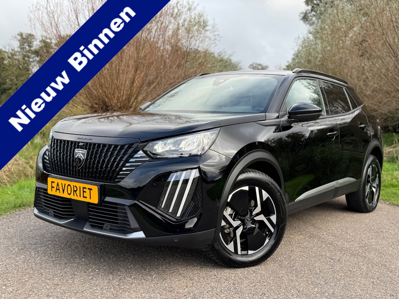 Peugeot 2008 - 1.2 Hybrid 136 Allure / Automaat / 360 Camera / LED / Adaptive Cruise Control / Half leder - AutoWereld.nl