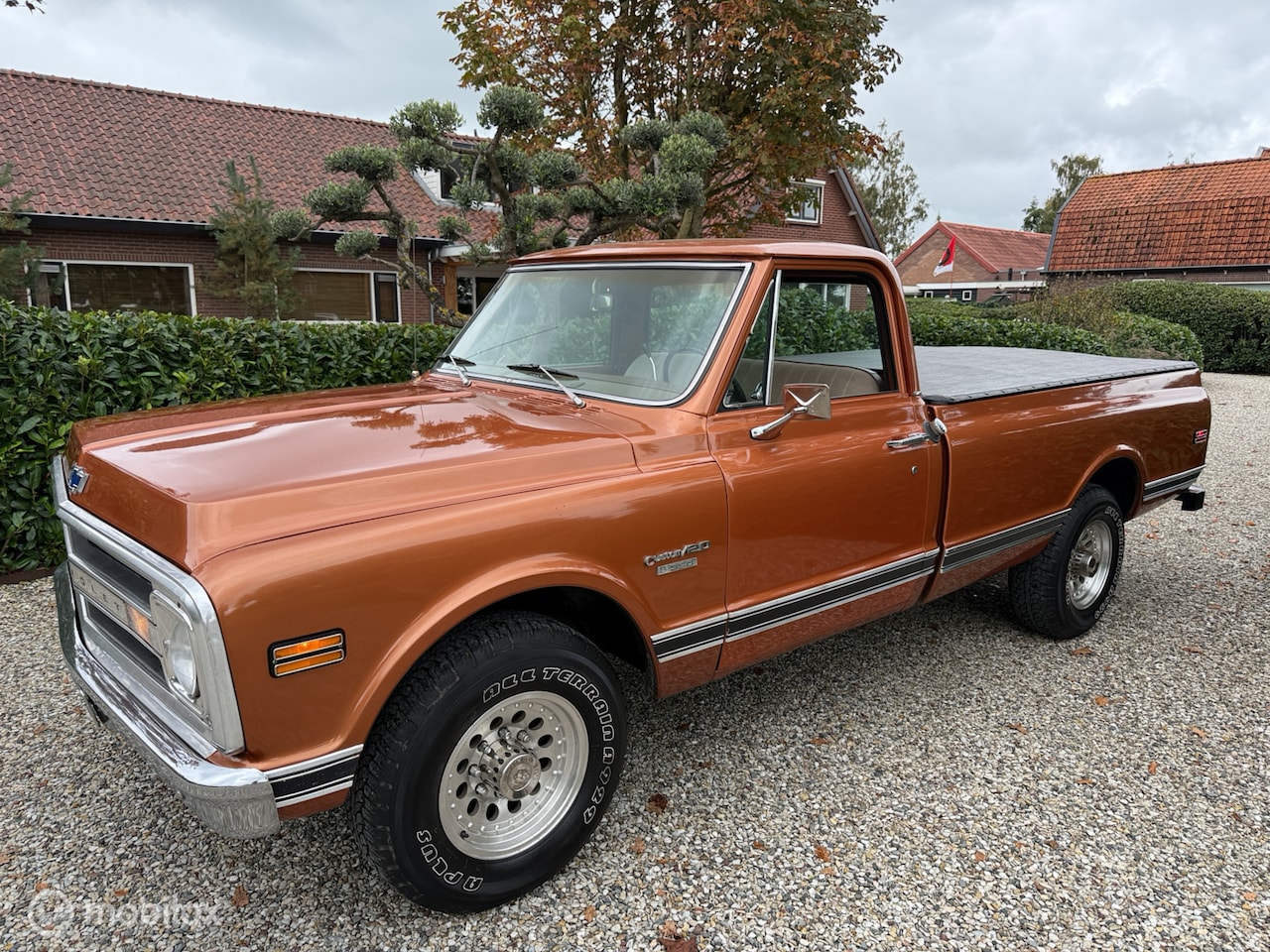 CHEVROLET CUSTUM 20 8/350