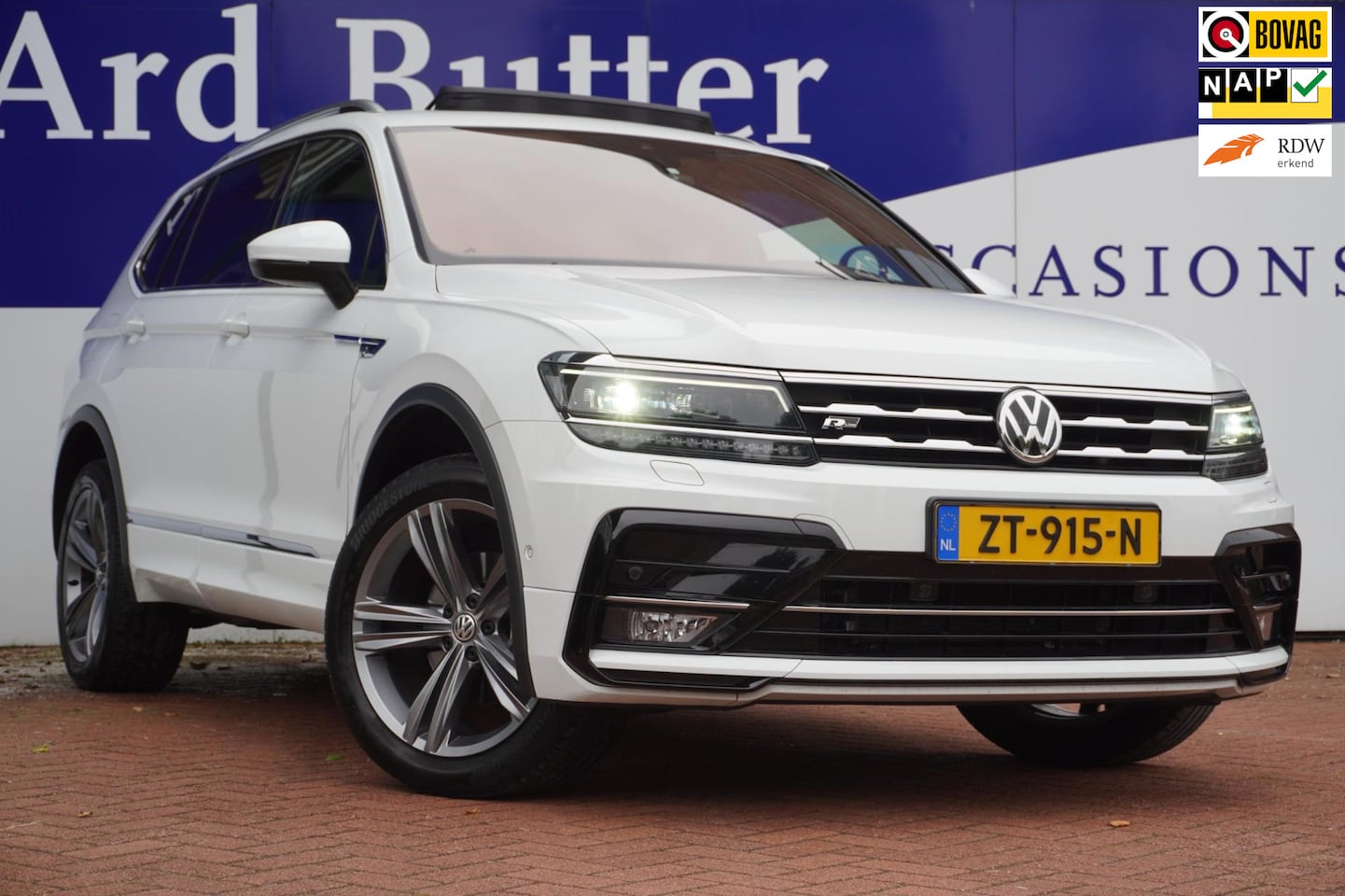 Volkswagen Tiguan Allspace - 1.5 TSI Highline Business R LINE+Vitrual-Cockpit+19"Lmv +Pano-Dak+Navi+Camera+Elek-Klep - AutoWereld.nl
