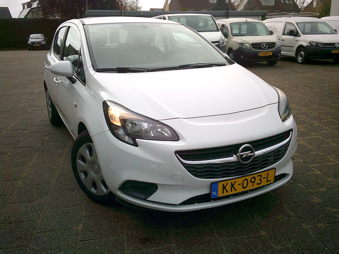 Opel Corsa - 1.4 Edition VOORZIEN VAN AIRCO !! - AutoWereld.nl