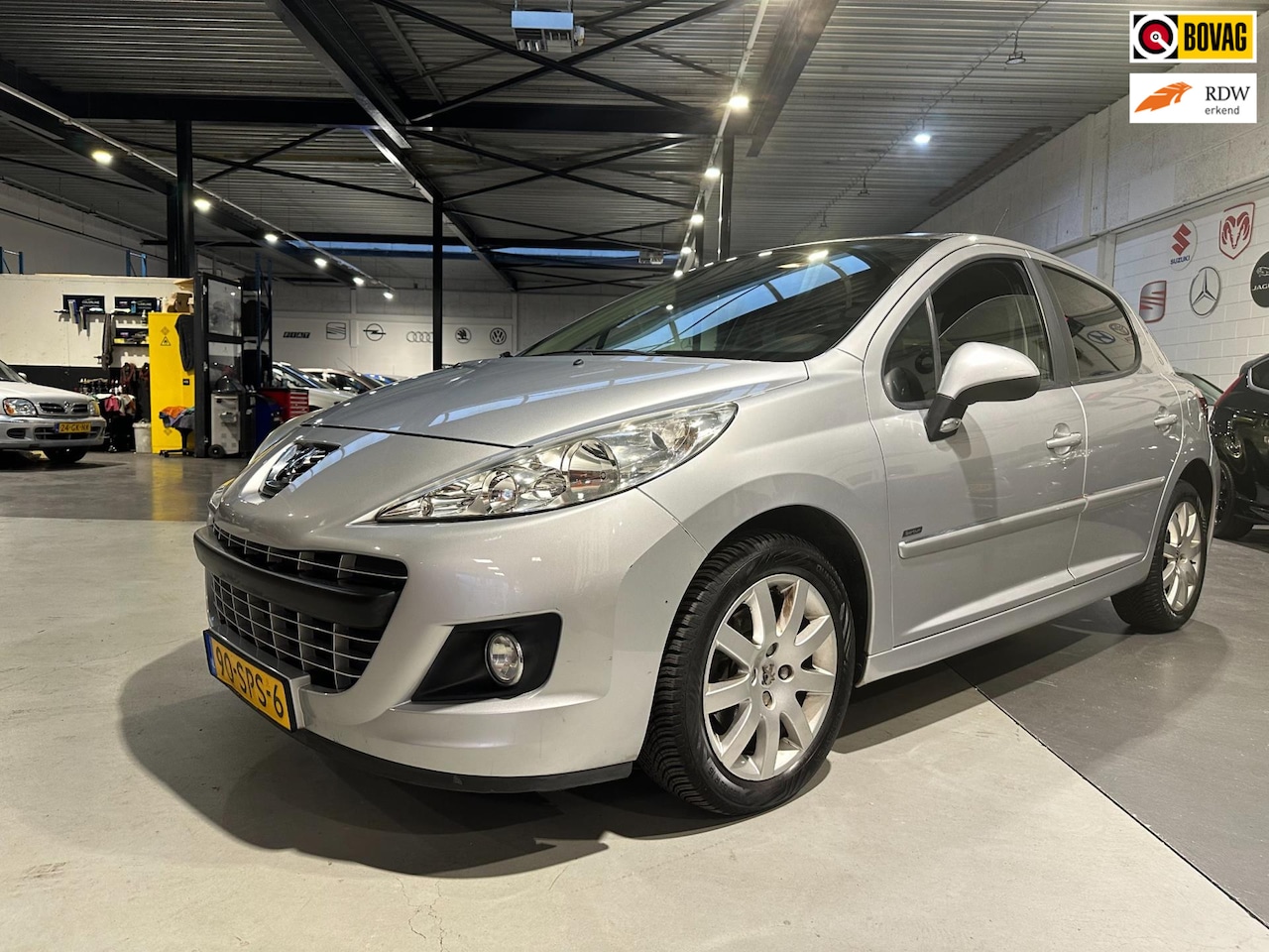 Peugeot 207 - 1.6 VTi Sportium/Dealer onderhouden/Apk nieuw bij aflevering - AutoWereld.nl