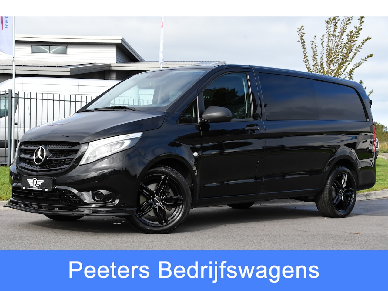 Mercedes-Benz Vito - 119 CDI L2 DC Black Edition Camera, Cruise, LED, Carplay, Automaat, Stoelverwarming, 190pk - AutoWereld.nl