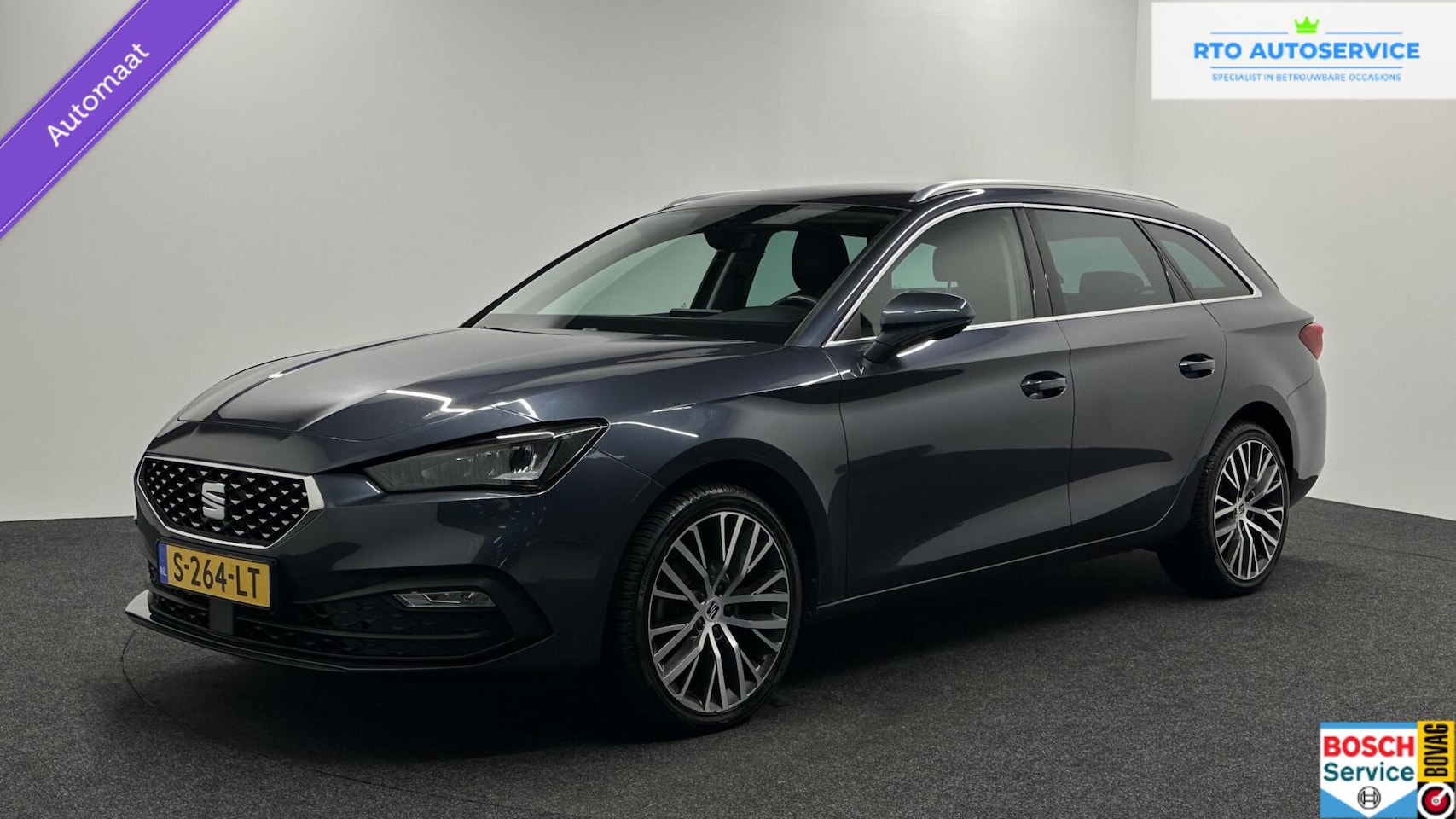 SEAT Leon Sportstourer - 1.5 eTSI FR Business Intense TREKHAAK ECC NAVI CRUISE LM. - AutoWereld.nl