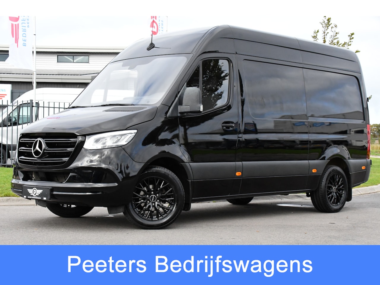 Mercedes-Benz Sprinter - 317 1.9 CDI L2H2 RWD Black Edition Camera, Cruise, Carplay, Standkachel, LED, Automaat, St - AutoWereld.nl