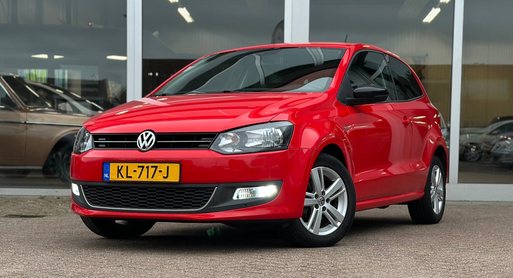 Volkswagen Polo - 1.2i 12V BlueMotion Trendline Navi Cruisecontrol PDC LM velgen - AutoWereld.nl