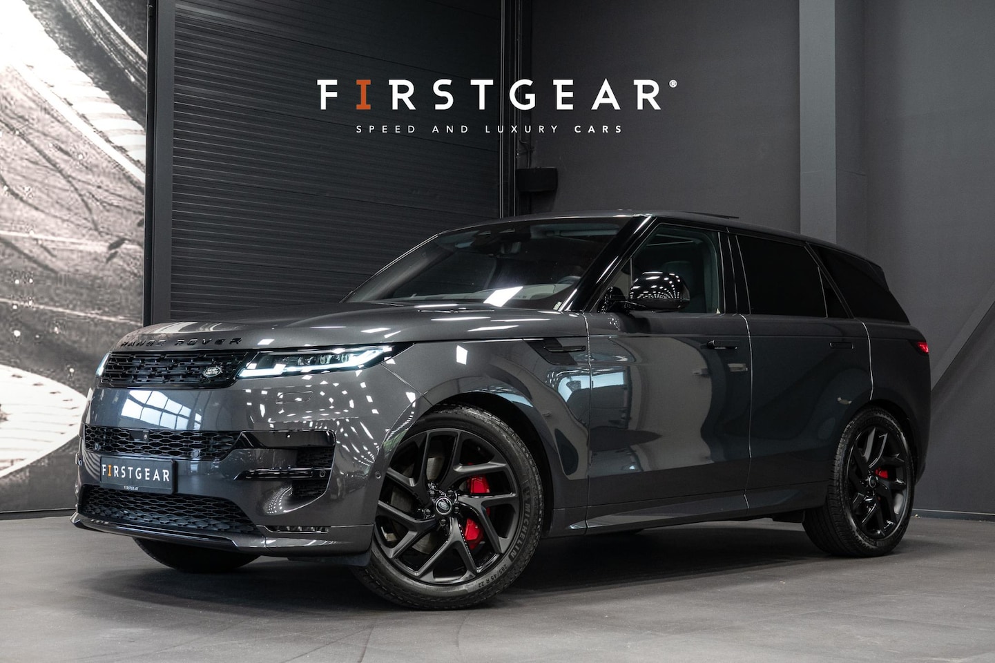 Land Rover Range Rover Sport - D300 HSE Dynamic *Meridian / Luchtvering / Stoelventilatie / Panorama / HUD / Surround Vie - AutoWereld.nl