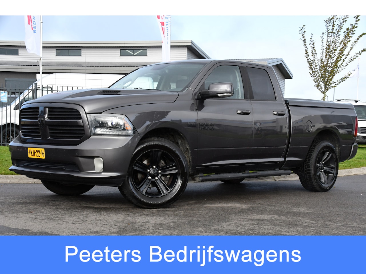 Dodge Ram 1500 - 5.7 V8 Quad Cab 6'4 Cruise, Camera, 402pk, Automaat, 3500kg, Trekhaak, Stoelverwarming, Le - AutoWereld.nl