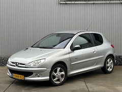 Peugeot 206 - 1.4-16V Air-line 3, clima, airco, lichtmetalen velgen