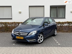 Mercedes-Benz B-klasse - 200 Ambition LEER XENON APK TOP STAAT