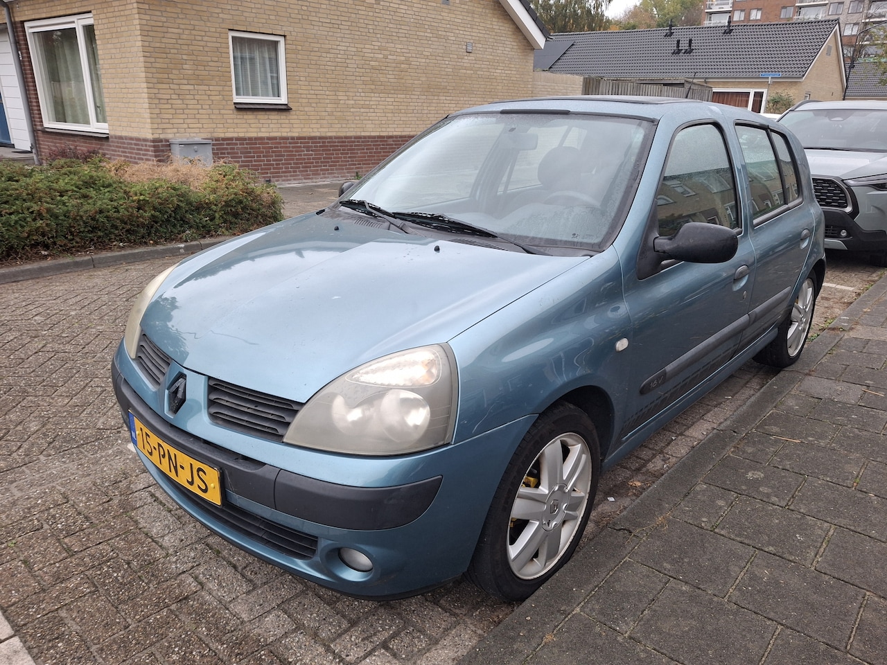 Renault Clio - 1.2-16V Dynamique Luxe - AutoWereld.nl