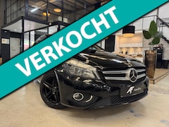 Mercedes-Benz A-klasse - Urban Black edition Dealer Onderhouden Lage KM Stoelverwarming Navigatie Parkeercamera Led