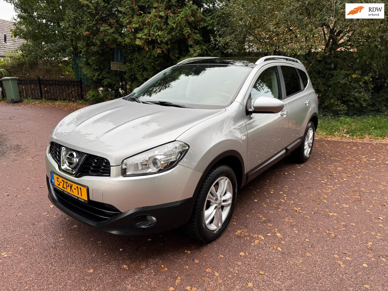 Nissan Qashqai+2 - 2.0 Optima / Navi / CarPlay / 7p / Pano / Airco / Apk - AutoWereld.nl