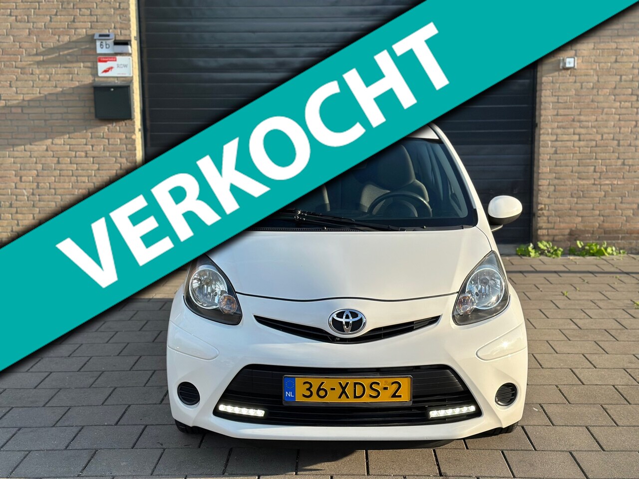 Toyota Aygo - 1.0 VVT-i Aspiration Airco Elektrisch pakket - AutoWereld.nl