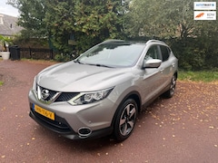 Nissan Qashqai - 1.2 Connect Edition / Navi / Pano / Camera / Led / Airco / pdc /