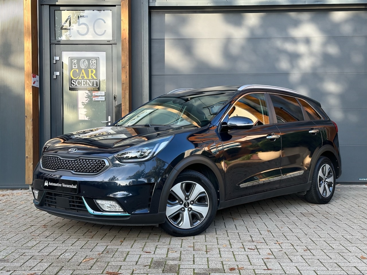 Kia Niro - 1.6 GDi PHEV BusinessLine 1.6 GDi PHEV BusinessLine - AutoWereld.nl