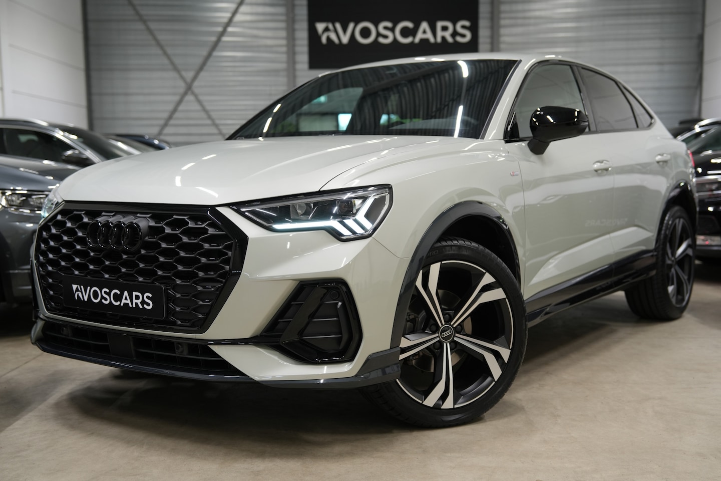 Audi Q3 Sportback - 35 TFSI S Edition * Sfeer - 20" - Alcantara - Camera - Blind Spot - App - Tau Silver * - AutoWereld.nl