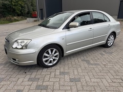 Toyota Avensis - 2.0 VVTi Executive Navi