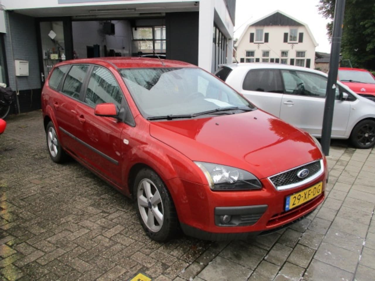 Ford Focus Wagon - 1.6-16V Futura 1.6-16V Futura - AutoWereld.nl