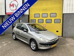 Peugeot 206 - 1.6-16V Gentry Premium Automaat