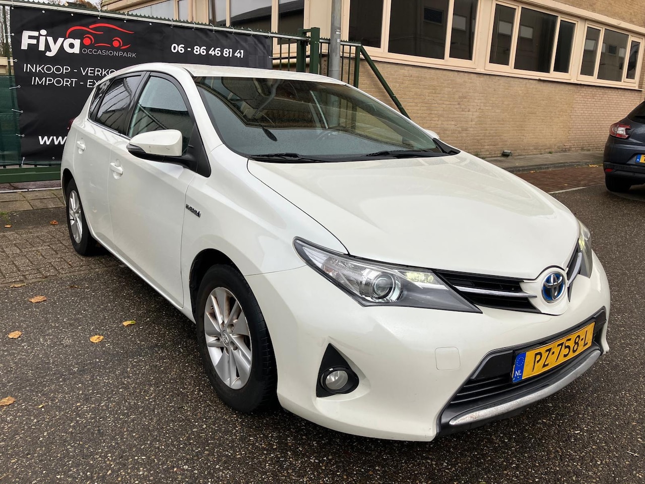 Toyota Auris - 1.8 Hybrid Aspiration Navi Camera - AutoWereld.nl